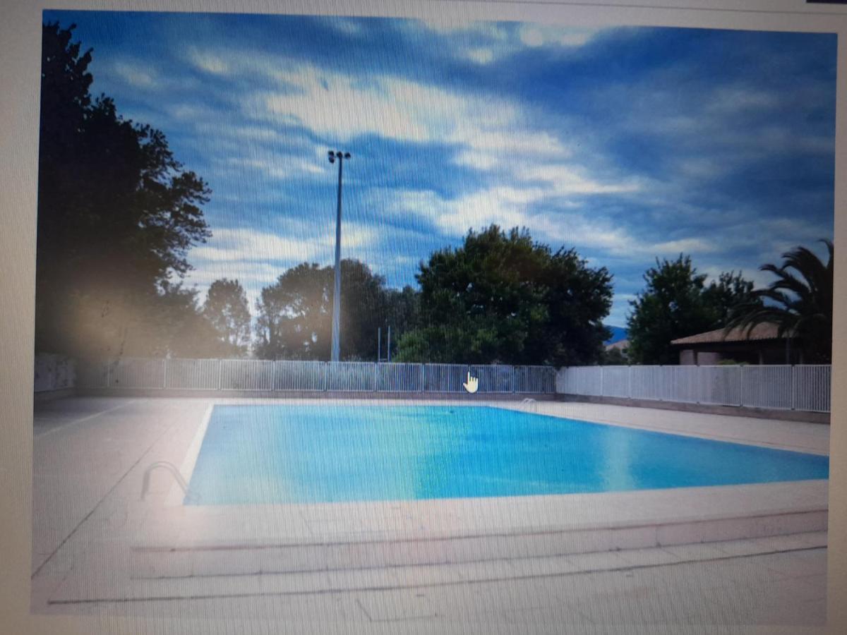 Appart T3 Terrasse - Piscine - 3 Etoiles Saint-Cyprien Kültér fotó